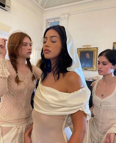 All Posts • Instagram Mirror Palais, Cindy Kimberly, Model Aesthetic, Model Life, French Girl, Kate Moss, Divine Feminine, Fashion Killa, Gossip Girl