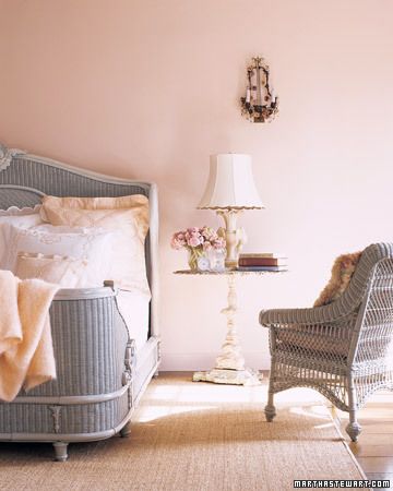 Skylands: Guesthouse Nursery Paint Colors, Best Bedroom Designs, Modern Country Style, Casa Vintage, Pink Interior, Pink Bedroom, Pink Room, Awesome Bedrooms, Wicker Furniture