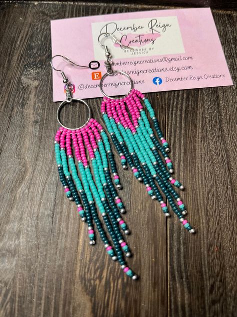 "Indigenous handmade beaded fringe earrings on hoops. Hooks are nickel-free.  These earrings are made with Miyuki glass seed beads in matte turquoise and Czech glass seed beads in colours terra intensive, opaque dark greenand metallic silver.  Earrings hang approximately 3.5\" long from top of hoops, and 1\" wide.  These are a beautiful earrings!  I offer free, untracked, lettermail shipping within Canada.  Check out my social media @decemberreigncreations Please feel free to reach out with any questions! Wela'lin" Jewellery Diy, Beaded Stuff, Bead Wire, Beaded Fringe Earrings, Beaded Fringe, Pink Turquoise, Glass Seed Beads, Dream Catchers, Bead Patterns