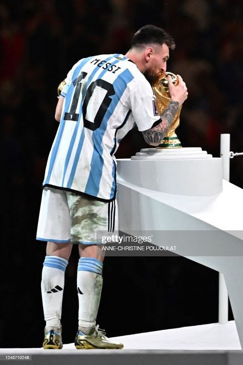 Fifa World Cup Trophy, World Cup Trophy, 2022 World Cup, Qatar 2022, Football Gif, World Cup Final, Messi 10, Leo Messi, Cup Final