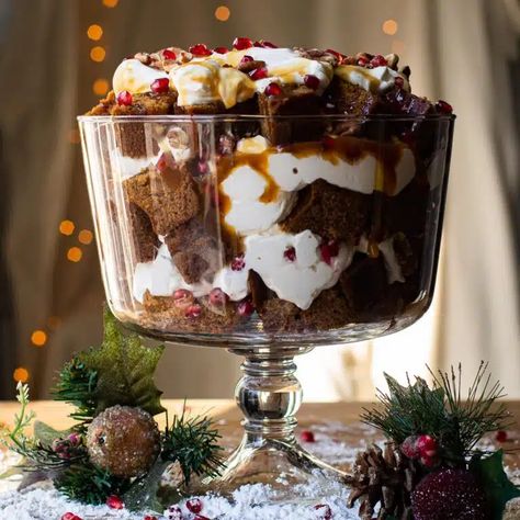 Gingerbread Trifle Recipe (The Best Holiday Dessert) Holiday Trifle Desserts, Festive Shots, Elegant Christmas Dessert, December Baking, Gingerbread Trifle, Traditional Christmas Desserts, Christmas Trifle, Cookie Board, Bourbon Cream