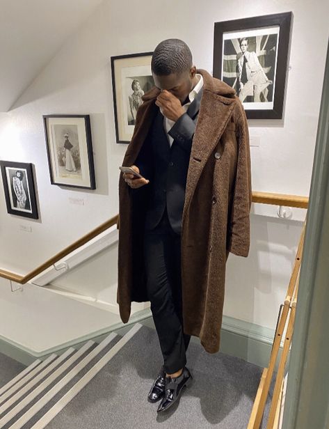 Men Coat Outfit Formal, Black Man Suit Aesthetic, Black Businessman Aesthetic, Old Money Black Men Outfit, Black Rich Men Aesthetic, Black Business Man Aesthetic, Old Money Style Men Black, Rich Black Man Aesthetic, Dark Academia Guys Black