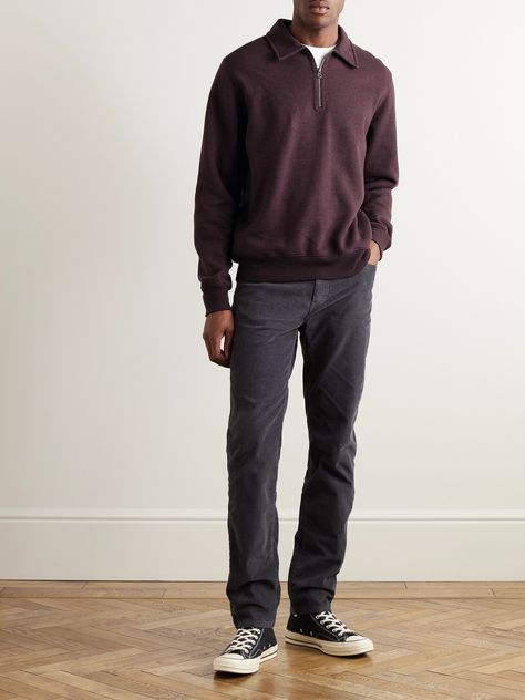 Hartford combines European and American influences, which makes for classic clothes that will assimilate easily into your wardrobe. This sweater is made from comfortable cotton-blend jersey and has a half-zip neckline that enhances the relaxed feel. Men College Fashion, Men’s Basic Fashion, Mens Half Zip Sweater, Men’s Teacher Wardrobe, Casual Outfits For Tall Slim Men, Classic Male Outfit, Men's Winter Casual Outfits, Men’s Fall Aesthetic, Men Office Attire