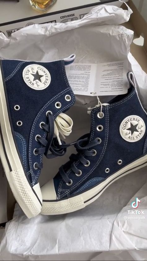 Mode Converse, Cute Converse Shoes, Cute Converse, Chuck Taylor All Star Lift, Dr Shoes, Hype Shoes, Shoe Inspo, Chuck Norris, Aesthetic Shoes