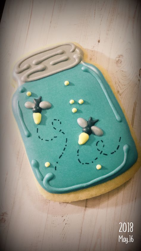 Firefly Cookies Decorated, Ball Jar Cookies Decorated, Firefly Cookies, Sugar Cookie Mason Jar Recipe, Jar Cookies Decorated, Mason Jar Tattoo Fireflies, Mason Jar Cookies Decorated, Mason Jar Sugar Cookies, Mason Jar Cookie