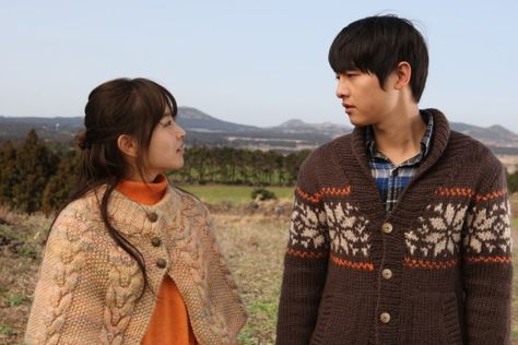 A WEREWOLF BOY Romcom Movies, Witch Romance, Popular Christmas Songs, A Werewolf Boy, Movies For Boys, Romance Film, Asian Film, Park Bo Young, Boy Pictures