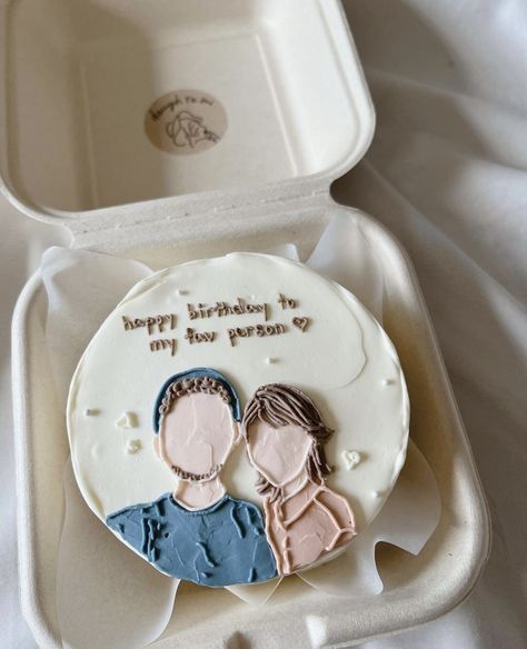 Custom Cake For Boyfriend, Birthday Cake For Male Bestie, Gf Birthday Cake Design, Birthday Bento Cake Ideas For Boyfriend, Cute Cakes For Boyfriend, Bento Cake Ideas For Boyfriend, Couple Cake Designs, Bday Cake For Boyfriend, Unique Birthday Cake For Boyfriend