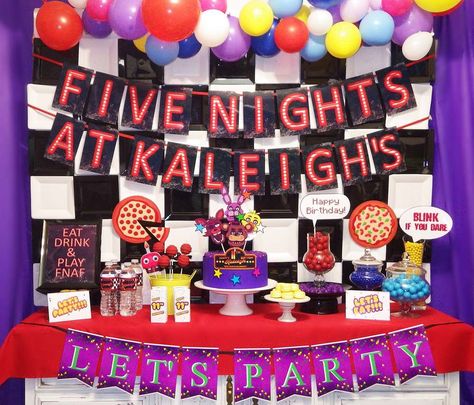 Epic Parties by REVO's Birthday / FNAF - Five Nights At Freddy's - Photo Gallery at Catch My Party Fnaf Cakes Birthdays, Five Nights At Freddy's Birthday, Pizza Party Decorations, Iphone Theme Ideas, Fnaf Cake, Fnaf Party, 13th Birthday Parties, 9th Birthday Parties, 6th Birthday Parties