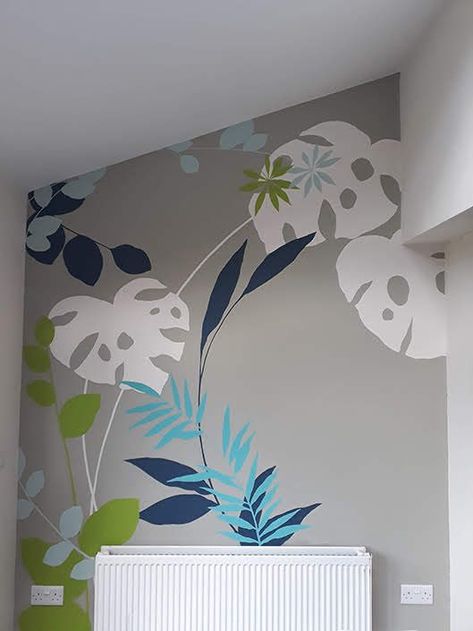 Leaf Painted Wall, Leaf Painting On Wall, Mural Wall Art Interiors, Simple Mural Art, Cool Wall Painting Ideas, Asian Paint Design, Leaf Mural, Tropical Wall Mural, Leaf Wall Mural