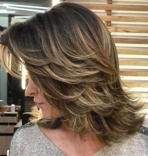 12 Alluring Layered Blonde Haircuts for Women [2019] Mid Length Layered Haircuts, Thick Hair Cuts, Medium Layered Haircuts, Midlength Haircuts, Shoulder Length Hair Cuts, Haircuts For Medium Hair, Shag Haircut, Haircut For Thick Hair, Feathered Hairstyles