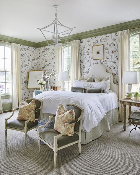 Southern Style Bedrooms, Southern Living Bedroom, Old Southern Homes, Southern Interior, Southern Home Interior, Southern Decor, Southern Homes, Green Room, Dreamy Bedrooms