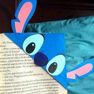 Origami Bookmarks, Handmade Bookmarks Diy, Origami Bookmark, Stitch Drawing, Lilo Et Stitch, Bookmarks Kids, Diy Bookmarks, Book Markers, Art Activities For Kids