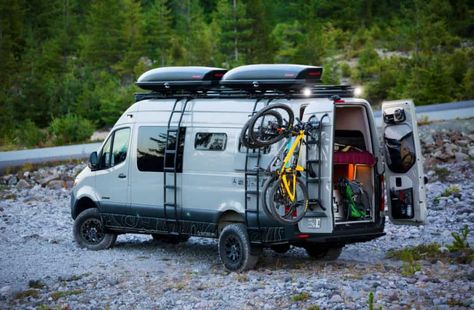 9 Rad Custom Sprinter Van Conversion Companies with Gorgeous Builds Sprinter Van Camper, Sprinter Rv, 4x4 Camper Van, Mercedes Camper, Diy Exterior, Mercedes Sprinter Camper, Mb Sprinter, Ford Transit Camper, Transit Camper