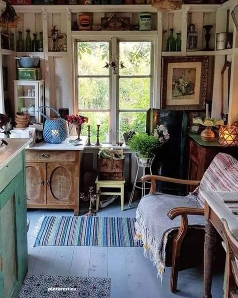 Koti Diy, Cottage Interiors, She Shed, Eclectic Home, Cottage Homes, Little House, Dream Home Design, Cottage Decor, House Inspo