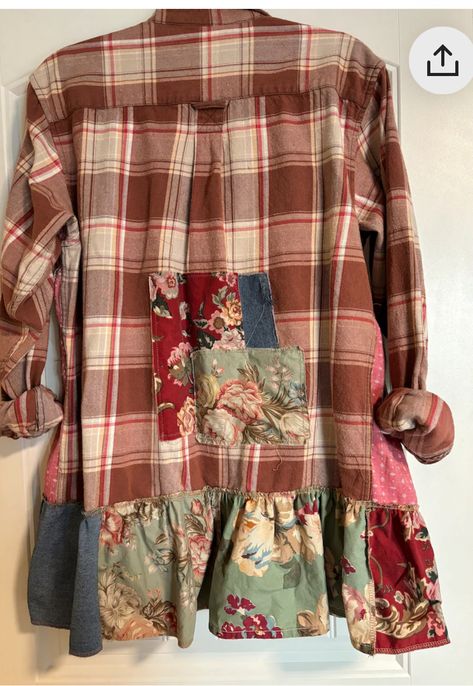 Repurposed Flannel Shirts, Flannel Shirt Upcycle, Flannel Upcycle, Upcycle Fashion Diy, Boho Flannel, Flannel Shirt Refashion, Restyle Clothes, Distressed Outfit, Shirt Upcycle