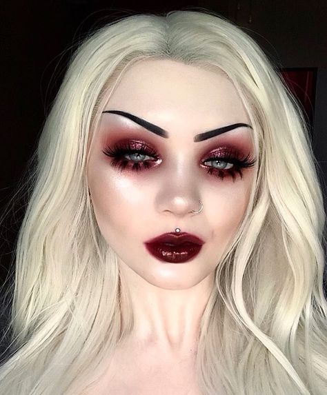 Fantasy Make-up, Halloween Make-up Looks, Drag Make-up, Vampire Makeup, Witch Makeup, Halloween Makeup Inspiration, Halloween Tattoo, Smink Inspiration, Red Makeup