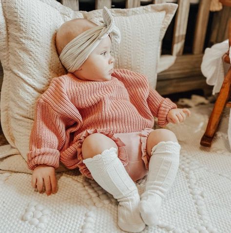 Knee High Socks Outfit, Baby Knee High Socks, Knee Length Socks, Boho Baby Boy, High Socks Outfits, Newborn Baby Bedding, Girls Knee High Socks, Socks Outfit