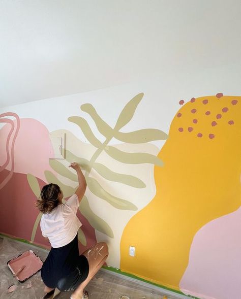 bridgette whitney on Instagram: "Constantly covered in paint but wouldn’t want it any other way ✨" Aesthetic Mural Painting, Wall Draw, Aesthetic Mural, Wings Background, Wall Murals Diy, Wall Murals Painted, Wall Drawing, Apartment Aesthetic, Nail Studio