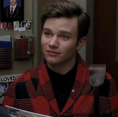 Kurt Hummel Icons, Cabaret Theater, Glee Videos, Glee Icons, Kurt Hummel, Chris Colfer, Darren Criss, Cabaret, Glee