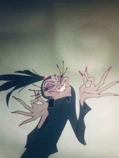 Emporers New Groove Memes Funny, Emperors New Groove Yzma, Lol Champions, The Emperor's New Groove, Emperors New Groove, New Groove, Old Disney, Disney Aesthetic, Black Cartoon