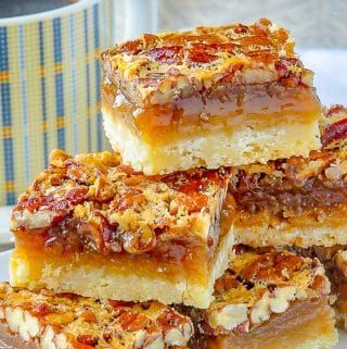 Best Pecan Pie Bars, German Chocolate Pecan Pie, Chocolate Pecan Pie Bars, Pecan Desserts, Best Pecan Pie, Pie Bar Recipes, Pecan Bars, Rock Recipes, Chocolate Pecan Pie