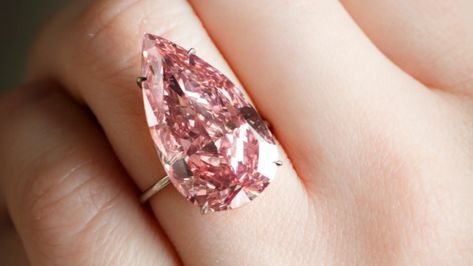 This Exceptionally Rare Pink Diamond Just Sold for $36.1 Million at So | Architectural Digest Champagne Sapphire, Pear Cut Ring, Pink Diamond Ring, Opal Wedding, Teardrop Ring, Pear Cut Diamond, Sapphire Wedding, Daily Jewelry, Wedding Accessories Jewelry