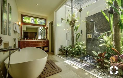 Modern Japanese Bathroom, Bali Style Interior, Balinese Bathroom, Japanese Bathroom Ideas, Japanese Style Bathroom, Container Bathroom, Bali Style Home, Japanese Bathroom, Balinese Decor