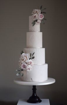 Wedding Cake With Stencil Design, 4 Tier Wedding Cakes, Stencil Wedding Cake, 5 Tier Wedding Cake, Stencil Cake, Lace Stencil, 4 Tier Wedding Cake, Cake Structure, Pretty Wedding Cakes