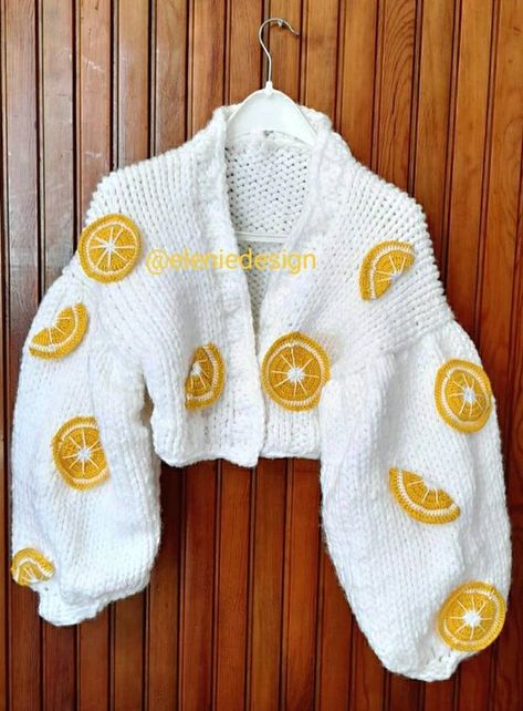 Lemon Cardigan, Crochet Sweater Design, Gilet Crochet, Oversized Sweater Women, Cardigan Design, Crochet Clothing And Accessories, Crochet Fashion Patterns, Chunky Knit Cardigan, Crochet Cardigan Pattern