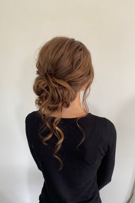 Prom Updos Front View, Updo Hairstyles Fancy, Bridal Hair Boho Updo, Formal Updo Long Hair, Prom Hairstyles Thick Hair, Loose Wedding Updos For Long Hair, Prom Hairstyles For Long Thick Hair Updo, Grad Hair Updo, Elegant Prom Hairstyles Updo