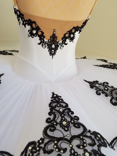 White and black Tutu by JeTutus www.jetutus.com.au Black Swan Costume Ballet, Satanella Ballet Costume, Black Swan Tutu, Professional Tutus Ballet, Spanish Ballet Tutu, Dance Recital Costumes, Ballet Costumes Tutus, Classical Ballet Tutu White, Tutu Ballet