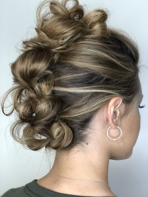 #Wedding season is in full swing! Give this modern #updo a try for your big day! https://www.bangstyle.com/pics/170395 #fauxhawk Fierce Updo Hairstyles, Fauxhawk Updo Long Hair, Event Hair Updo, Lesbian Updo, Runway Updo Hairstyles, Funky Prom Hair, Edgy Updo Hairstyles For Short Hair, Creative Updos For Medium Hair, Mohawk Bun Hairstyles