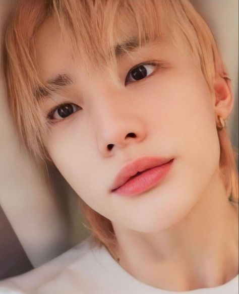 Hyunjin Lips, Honey Lips, Michael Kors Handbags Cheap, Hyunjin And In, Skz Hyunjin, Lips Drawing, Cheap Handbags, Hwang Hyunjin, Natural Lips