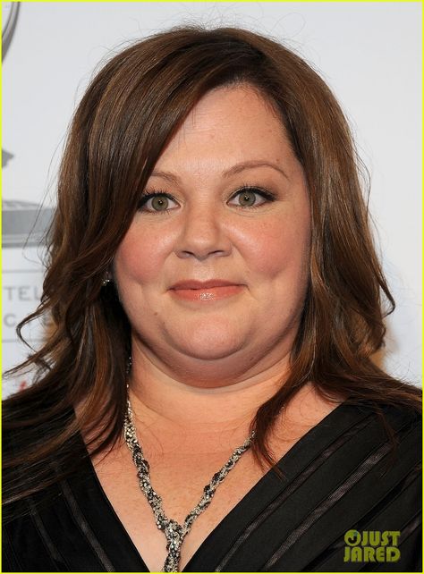 Melissa McCarthy - she is my hero!! Melissa Mccarthy Hair, Mellisa Mccarthy, Layered Cut, Melissa Mccarthy, Celebrity List, Actrices Hollywood, Jennifer Hudson, Female Celebrities, Bradley Cooper