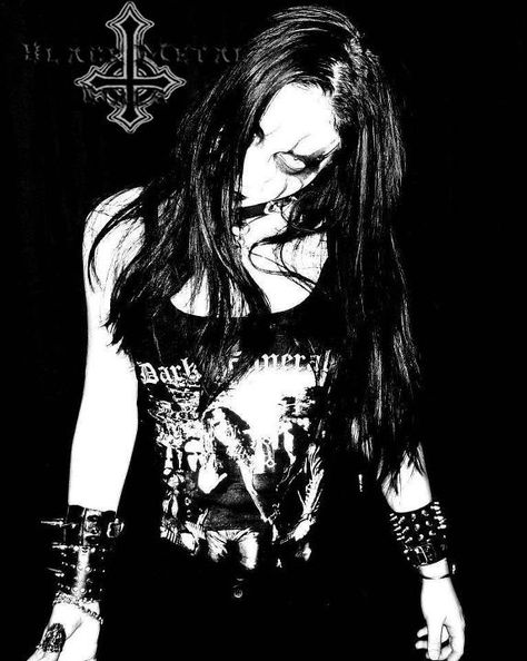 Metalhead Guy, Metalhead Girl, Black Metal Girl, Musician Photography, Metal Chicks, Heavy Metal Girl, Black Metal Art, Rocker Chick, Extreme Metal