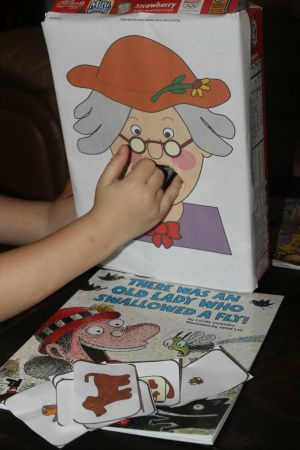 There Was An Old Lady Who Swallowed a Fly Book and Fun Kids Activities! Old Lady Who Swallowed A Fly, Creepy Carrots, Literacy Bags, Swallowed A Fly, Fun Kids Activities, Library Lesson Plans, Read Aloud Activities, Preschool Literacy, Author Studies