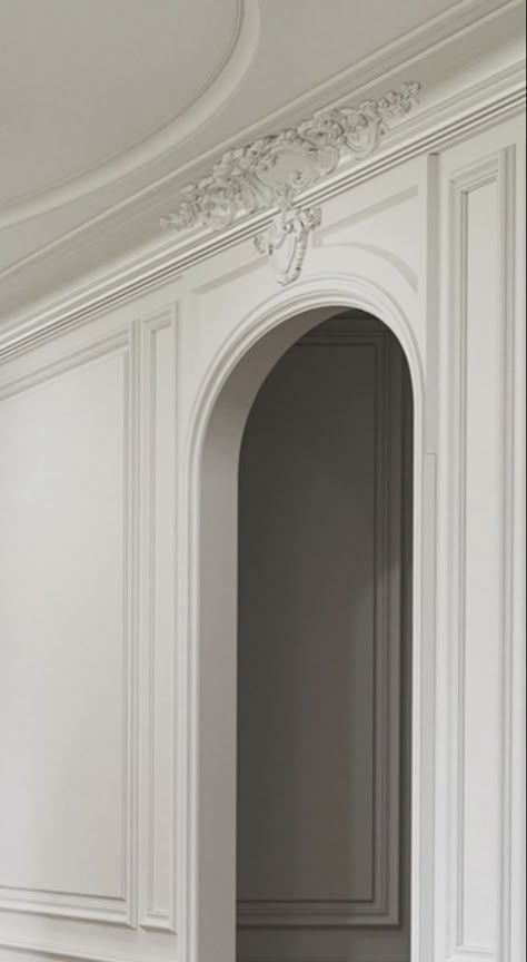 French Molding, French Homes, Interior Studio, Parisian Interior, House Interior Design Styles, Neoclassical Interior, Chic Interior Design, Homes Interior, Classic Interior Design