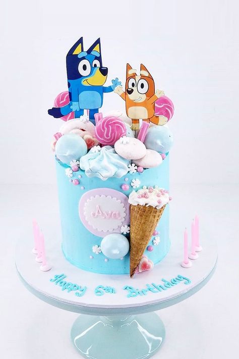 Bluey Cake With Cupcakes, Bluey Cake Ideas, Bingo Cake, Sweet Birthday Cake, Balloon Cookies, Duck Cake, Bluey Party, 4th Birthday Cakes, Bluey Birthday