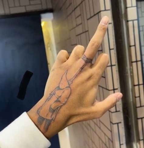 Middle Finger Tattoos, Cute Hand Tattoos, Tattoos For Black Skin, Pretty Tattoos For Women, Dope Tattoos For Women, Stylist Tattoos, Cute Tattoos For Women, Hand Tattoos For Guys, Discreet Tattoos