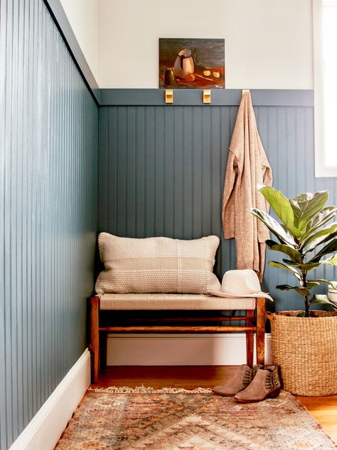 Beadboard Diy, Blue Beadboard, Bathroom Renovation Ideas, Bohemian Bathroom, Bathroom Transformation, Can Diy, Renovation Ideas, Cheap Decor, Cheap Home Decor