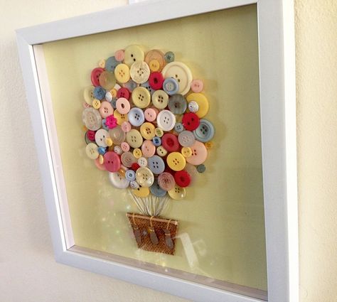 Hot Air Balloon - Inspired Decorations That Will Take You To Cloud Nine Diy Canvas Crafts, Vintage Buttons Crafts, Hot Air Balloon Nursery, Nursery Artwork, Diy Buttons, Style Deco, Button Art, Canvas Crafts, Button Crafts