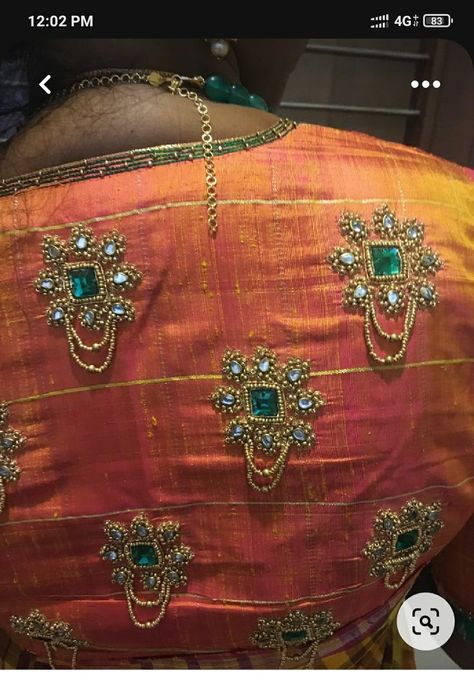 Kundan Embroidery Work Blouses, Kundan Maggam Work Designs, Kundan Work Blouse Designs, Blouse Designs Aari Work, Brocade Blouse Designs, Blouse Maggam Work, Maggam Blouse, Latest Bridal Blouse Designs, Maggam Work Blouse