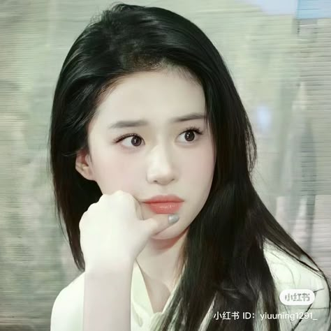 Liu Yifei, Vogue Covers, Girly Art Illustrations, Girly Art, Aesthetic Hair, Entertainment Industry, Pretty Face, My Pictures, Fashion Beauty