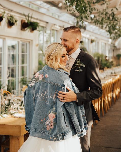 Dinner jacket wedding