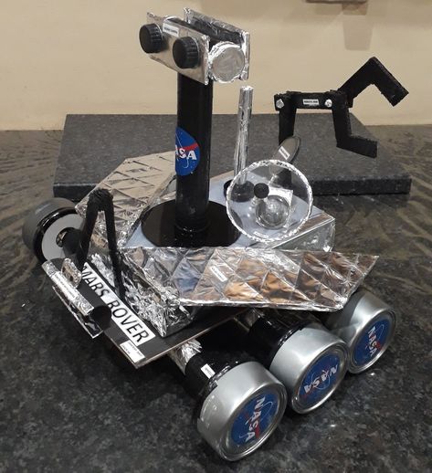 Moon Rover Diy, Stem Space Activities, Mars Rover Project, Science Exhibition Ideas, Space Rover, Nasa Rover, Mars Project, School Exhibition, Planet Project