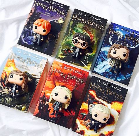 Awe cute! Harry Potter Things, Harry Potter Pop, Glume Harry Potter, Harry Potter Room Decor, Harry Potter Funko Pop, Harry Potter Items, Harry Potte, Rowling Harry Potter, Anniversaire Harry Potter