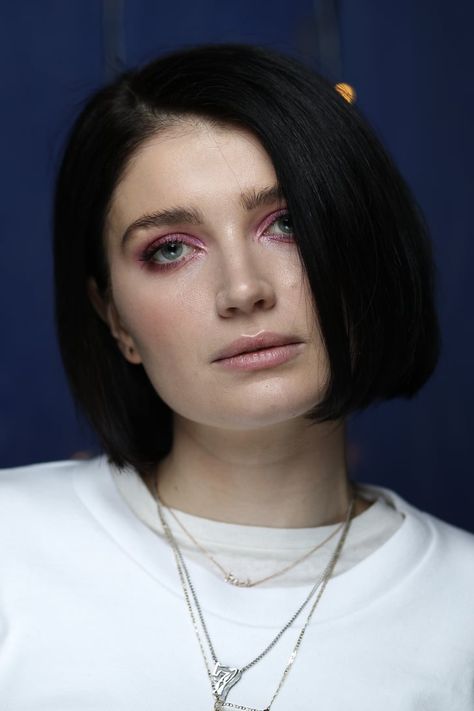 Watch Behind Her Eyes Star Eve Hewson on The Tonight Show Eve Hewson Short Hair, Eve Hewson Hair, Eva Hewson, Eve Hewson Behind Her Eyes, Behind Her Eyes Adele, Adele Ferguson, Behind Her Eyes, Eve Hewson, Purposeful Life