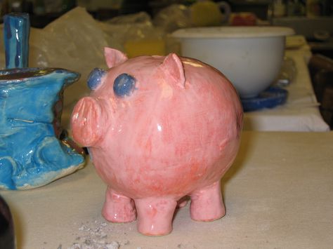 two-pinch pot, hollow form turned into a piggy bank.  Cut holes in top and bottom. Measure bottom hole so that a cork can fit into the hole. Hollow Form Ceramics, Double Pinch Pot Ideas, Hollow Form, Pinch Pots, Ceramics Pottery Art, Middle School Art, Piggy Bank, Art School, Clay Art