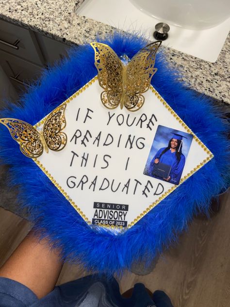 If Your Reading This I Graduated Cap, Cap And Gowns Decoration Ideas, Royal Blue Grad Cap Ideas, Cap Decoration Graduation 8th Grade, Navy Blue Grad Cap Ideas, 8th Grade Cap Ideas, 8th Grade Grad Cap Ideas, Puerto Rican Graduation Cap, Graduation Cap Designs 8th Grade