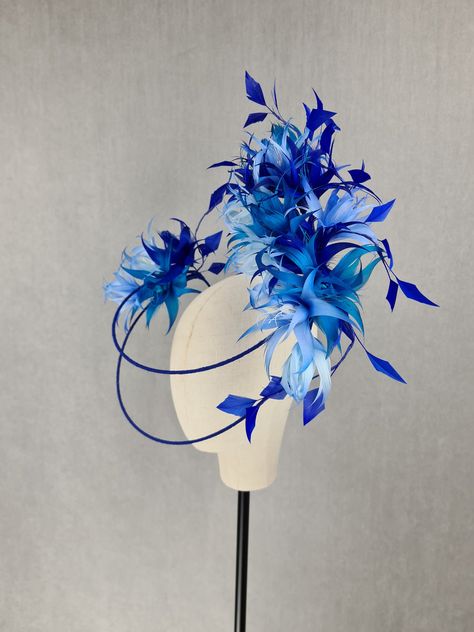 Fascinator Hats Outfit, Fascinator Hats Diy, Bridal Hair Bands, Floral Umbrellas, Fascinator Hats Wedding, Wearable Art Fashion, Mad Hat, Kentucky Derby Fascinator, Flower Veil